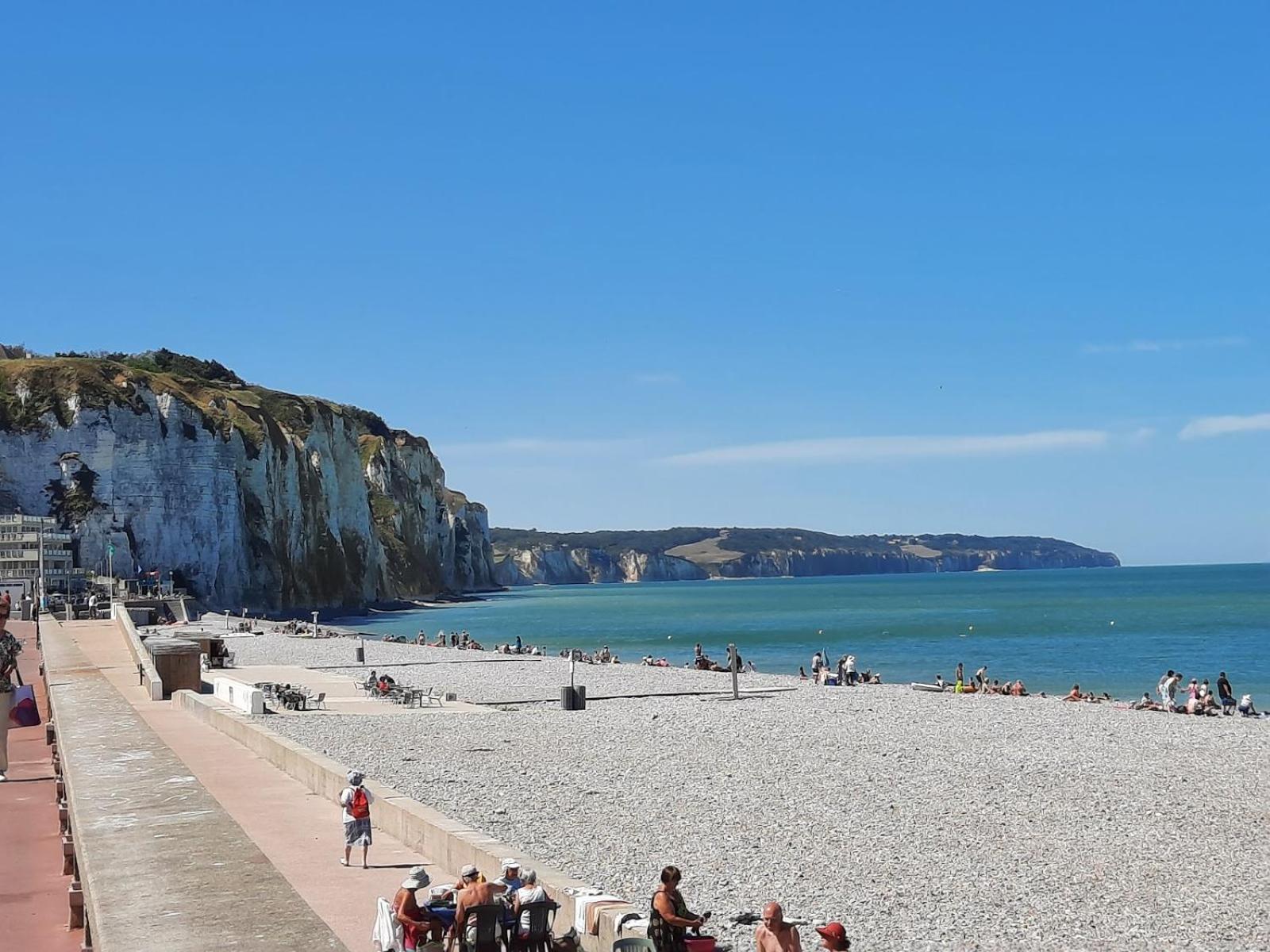 Le Calme Au Centre-Ville Dans Une Cour Interieure, Avec Place De Parking Privee Dieppe Esterno foto